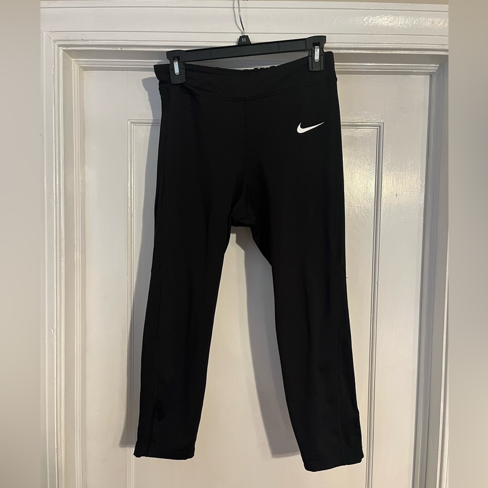 Nike Women's High-Waisted Crop Leggings